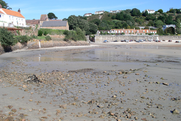 Approximate location of St Brelade's Bay Stones II